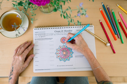 Create + Manifest Weekly Desk Pad